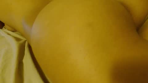 honeygoldenbaddie24 online show from November 9, 9:44 pm