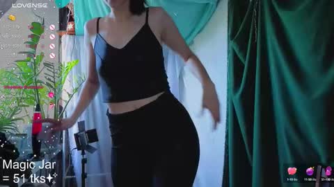 Molly  online show from October 10, 7:57 am