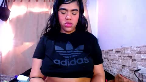 honeypussy3021 online show from January 31, 7:11 pm