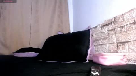 honeypussy3021 online show from April 17, 8:38 am