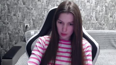 Nancy online show from December 2, 10:49 am