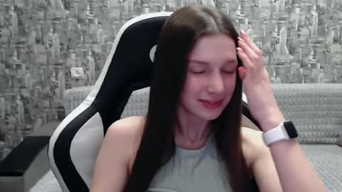 Nancy online show from March 6, 4:49 pm
