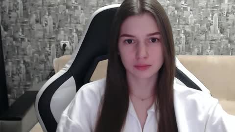 Nancy online show from January 20, 1:21 pm