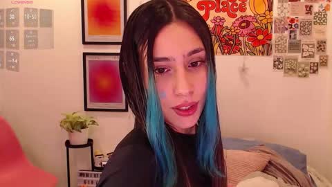    online show from November 6, 8:26 pm