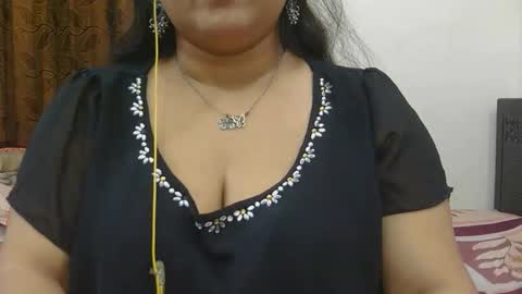 horneydesibabe online show from November 1, 6:12 pm