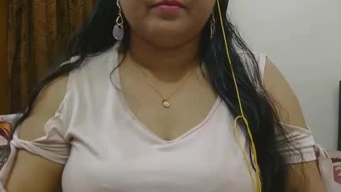 horneydesibabe online show from October 26, 7:09 pm