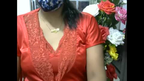 Snapshot of horneydesibaby chatting on February 28, 6:09 pm horneydesibaby online show from February 28, 6:09 pm