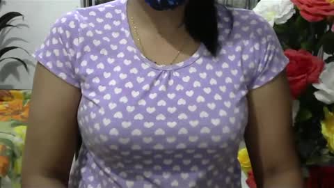 Snapshot of horneydesibaby chatting on February 23, 4:40 pm horneydesibaby online show from February 23, 4:40 pm