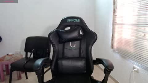 horny and daring online show from October 17, 9:29 pm