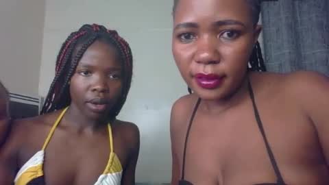 horny_lainie online show from September 28, 5:29 pm