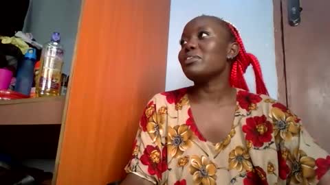 horny_lunah online show from April 20, 6:55 pm