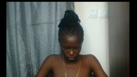 Snapshot of horny_pettie chatting on November 1, 12:59 am Anabel online show from November 1, 12:59 am