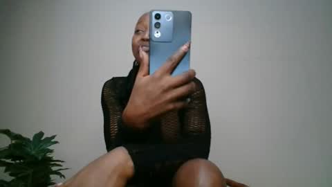 horny_squiter online show from October 19, 6:48 am