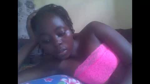 hornygal001 online show from December 6, 5:31 am