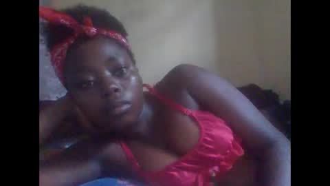hornygal001 online show from December 13, 3:38 am
