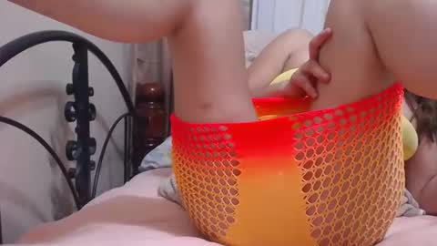 Snapshot of hornypinay69 chatting on October 25, 6:10 am Tyla online show from October 25, 6:10 am