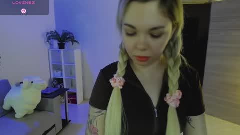   online show from December 20, 9:41 pm