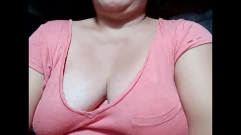 Snapshot of hot_boobs21 chatting on January 26, 11:06 am hot_boobs21 online show from January 26, 11:06 am