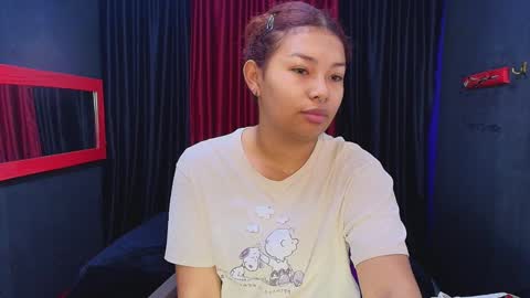 Snapshot of hot_chocolate_4u chatting on December 4, 12:03 pm hot chocolate 4u online show from December 4, 12:03 pm