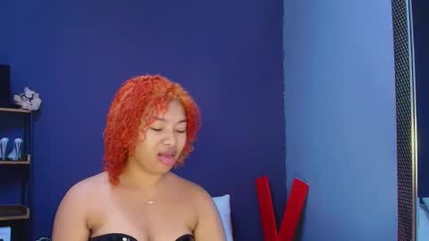 Snapshot of hot_chocolate_4u chatting on February 26, 12:05 pm hot chocolate 4u online show from February 26, 12:05 pm