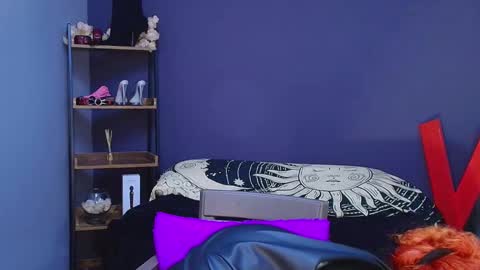 Snapshot of hot_chocolate_4u chatting on February 20, 12:36 pm hot chocolate 4u online show from February 20, 12:36 pm