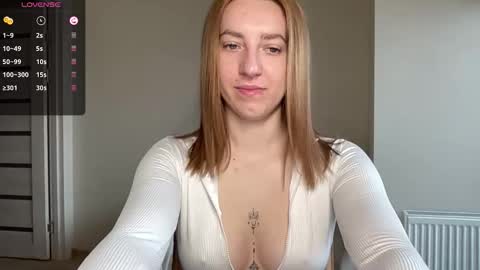 Lina online show from October 23, 5:57 am