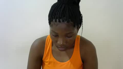 Snapshot of hot_lonnah chatting on February 5, 7:50 am LONNAH online show from February 5, 7:50 am