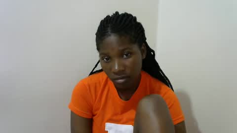 Snapshot of hot_lonnah chatting on January 21, 7:06 pm LONNAH online show from January 21, 7:06 pm