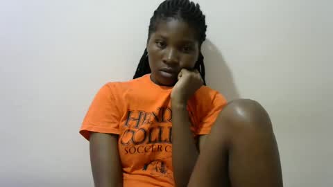 Snapshot of hot_lonnah chatting on January 21, 6:00 am LONNAH online show from January 21, 6:00 am