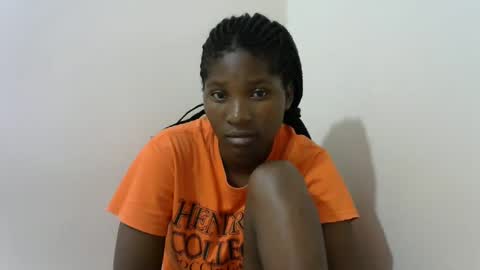 Snapshot of hot_lonnah chatting on January 30, 3:11 am LONNAH online show from January 30, 3:11 am