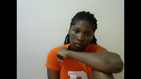 Snapshot of hot_lonnah chatting on January 22, 7:35 am LONNAH online show from January 22, 7:35 am