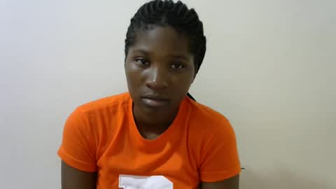 Snapshot of hot_lonnah chatting on January 28, 7:11 am LONNAH online show from January 28, 7:11 am