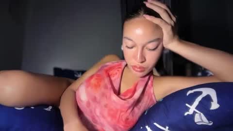 khim online show from August 2, 3:26 pm