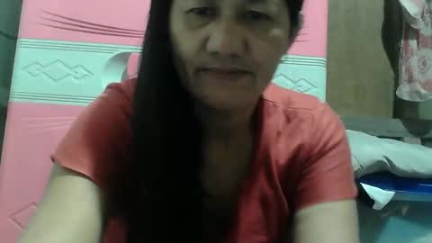 Snapshot of hot_mama09 chatting on October 25, 9:54 pm hotmama online show from October 25, 9:54 pm