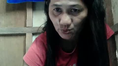 Snapshot of hot_mama09 chatting on February 25, 7:31 am hotmama online show from February 25, 7:31 am