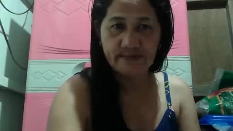 Snapshot of hot_mama09 chatting on October 21, 10:14 pm hotmama online show from October 21, 10:14 pm