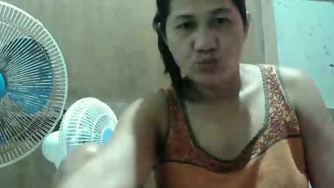 Snapshot of hot_mama09 chatting on March 1, 7:37 pm hotmama online show from March 1, 7:37 pm