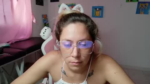 Mia online show from January 19, 4:25 pm