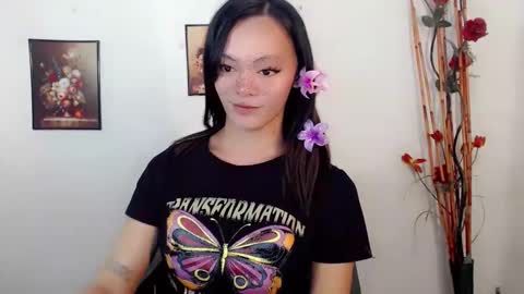 SWEET AGATHA online show from September 12, 5:20 pm