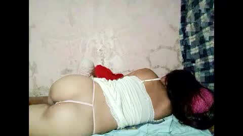 hot_warrios247 online show from February 5, 6:59 pm