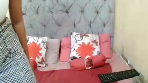 hotbabe450 online show from April 8, 7:38 pm