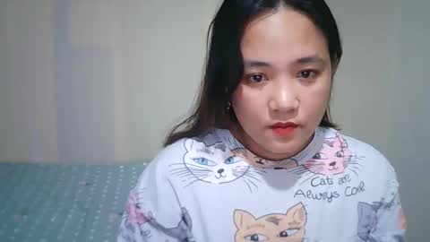 Snapshot of hotbabymomma chatting on February 18, 5:20 am Lynn online show from February 18, 5:20 am
