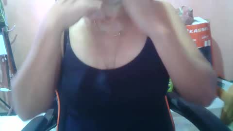 hotbetty_45 online show from January 2, 1:38 am