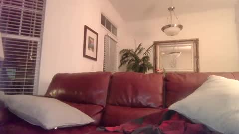 hotblondemilf1962 online show from January 13, 12:41 am