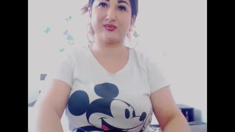 Snapshot of hotboobsmaya chatting on February 17, 9:24 am hotboobsmaya online show from February 17, 9:24 am