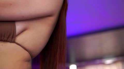 Anais online show from September 25, 6:34 am