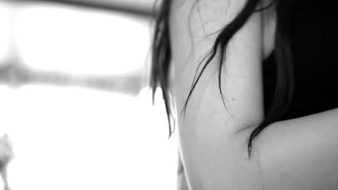 Anais online show from October 31, 10:30 am