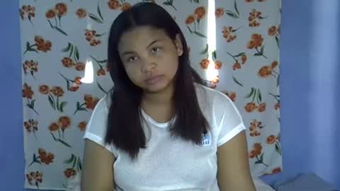 Snapshot of hotcelici chatting on October 31, 7:23 am hotcelici online show from October 31, 7:23 am