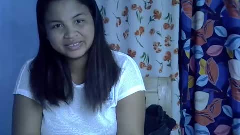 Snapshot of hotcelici chatting on October 23, 10:21 am hotcelici online show from October 23, 10:21 am