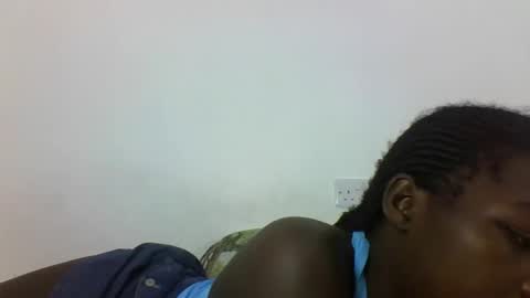 Snapshot of hotcutetracie chatting on October 2, 6:46 pm VICTORIA online show from October 2, 6:46 pm